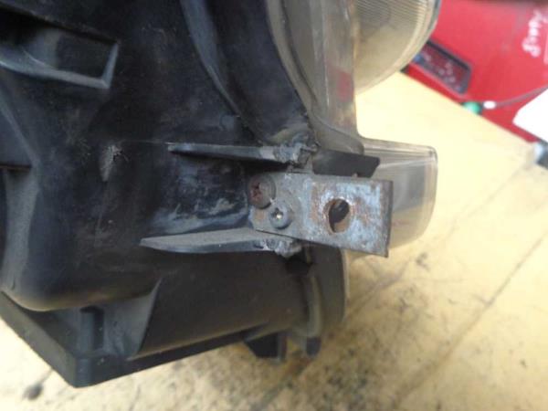 PHARE DROIT FIAT - Vue 3